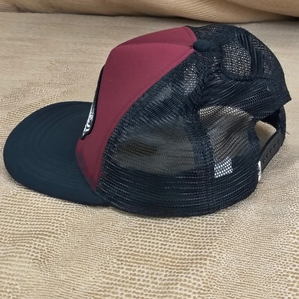 Vans Off The Wall Trucker Hat Mens Burgundy Black Mesh Snapback Skater Cap‎